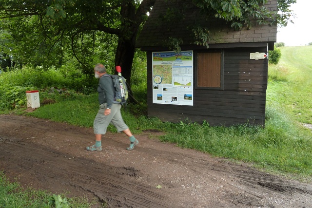 Z vycházky - Mladkov, Zemská Brána, Pastviny. Vedla Hana Závodná, foto Slávka Krejčí
