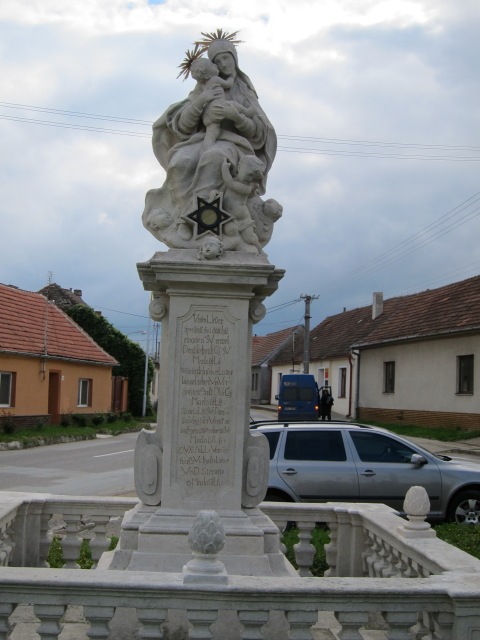 Z vycházky Pálavou. Vedla Bohunka Sinčáková, foto Eva Vozničková