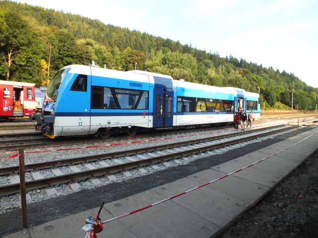 z vycházky _ Ramzová-Obří Skály-Jeseník. Vedl Vladimír Prokop, foto Veverka