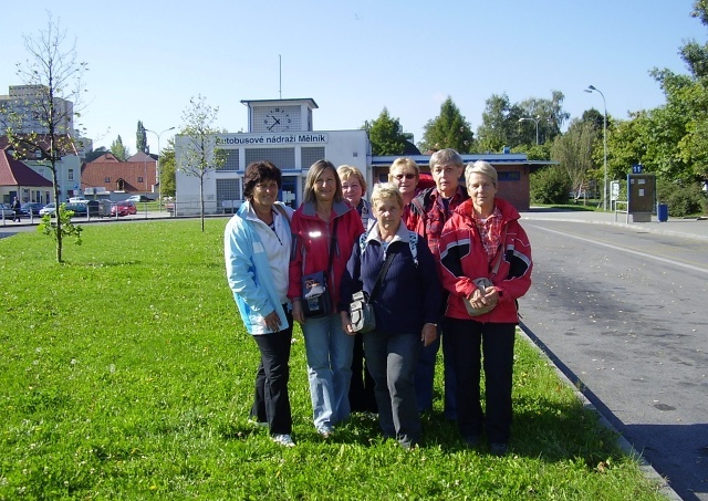Ze zájezdu -Na horu Říp a Mělnické vinobraní.vedla Sinčkáková,foto Sinčáková a Fričar