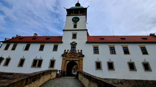 Z vycházky Bouzov NS Lišky Bystroušky Loštice. Vedl S.Vantuch, foto M. Kalužík