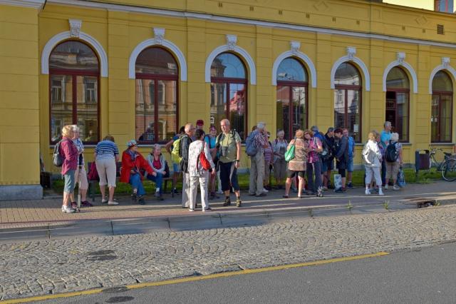 Z akce Autobusem do Potštátu, na Libavsko a z Roudna na Novou Pláň. Vedoucí Jiřina Skřivánková a Hana Adámková. Foto Vojta Krehčí a Věra Rollerová