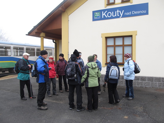 Z vycházky - Kouty-Přemyslov-Loučná, vedla Iva Všetičková, foto Vlasta Vidrmanová