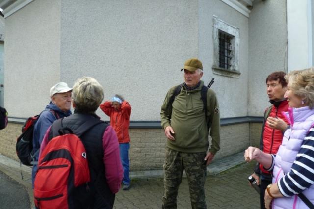 Z vycházky Cotkytle-Lázek-Hoštejn. Vedl Standa Vantuch, foto Jana Dvořáková