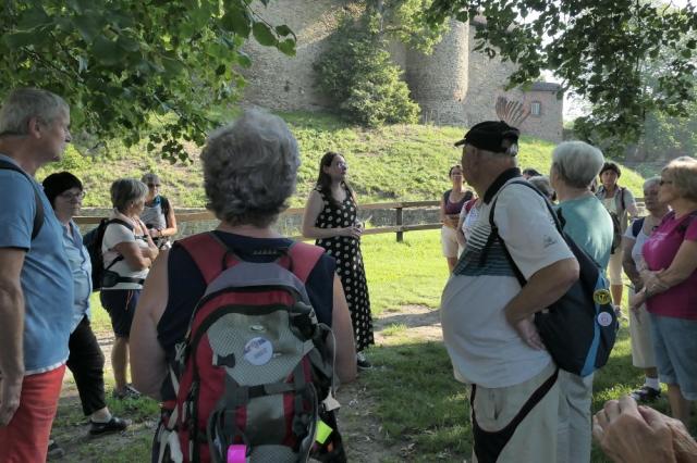 Ze zájezdu - Helfštýn, Teplice, Lipník. Vedli Jiřka Skřivánková a Jitka Štáblová. Foto Slávka Krejčí