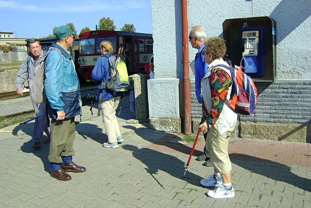 Z vycházky - Loučení s létem na Zámečku u Lanškrouna. Vedl Mirek Hruba, foto Vraťka Navrátilová
