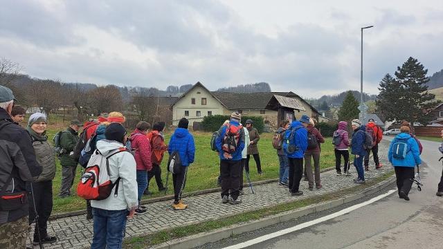 Z vycházky - Loučná nad Desnou, Maršíkov, Mineralogická stezka Petrov, Vedla Švábová, foto Kalužík