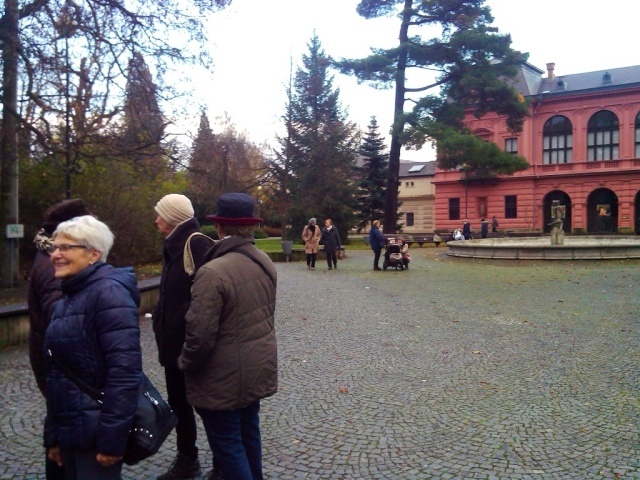 Z Procházky po Šumperku s Jitkou. Vedla Jitka Štáblová, foto Veverka