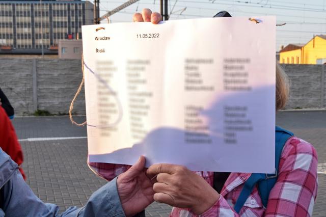 Z autobusové akce Wroclaw. Vedly Hana Adámková a Jiřka Skřivánková, foto Pavel Blaha, Slávka a Vojta Krejčí