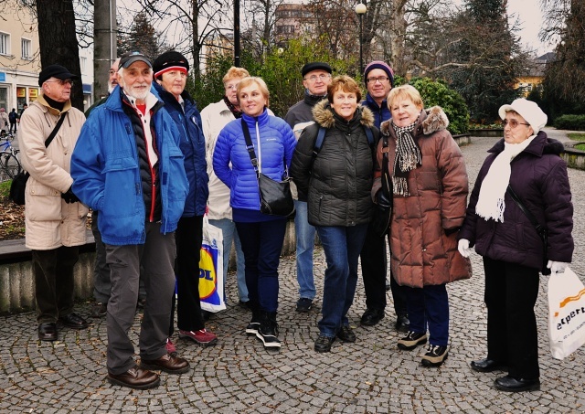 Z vycházky do Muzea silnic. Vedla Jiřina Skřivánková, foto Pepa Horáček a Vojta Krejčí