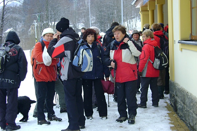 Z vycházky - Memoriál Jarušky Suchomelové. Vedl Jan Fričar, foto Jan Fričar, Veverka, VlastaVidrmanová, Matějíček, Vraťka Navrátilová