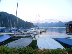Město St.Gilgen na jezeře Wolfgangsee
