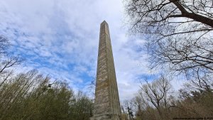 Litovelským pomoravím - Obelisk - Moravičany