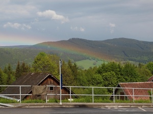 Souboj deště a sluníčka