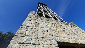 Vápenice - Mikulčin vrch - Malý Lopeník - Veľký Lopeník - Lopeník