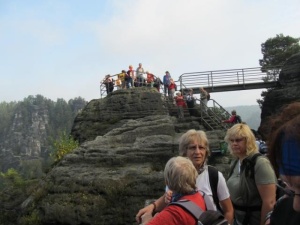 Ze zájezdu - České Švícarsko_Den 3._vedli Z.Daňková a F. Ondráček, foto V.Vidrmanová+S.Krejčí