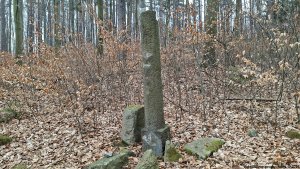 Milník...338 m.n.m.