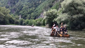 Plavba na plti strečnianskou úžinou