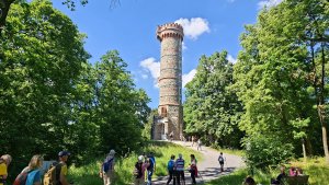 Krnov - Cvilín - zřícenina hradu Šelenburk - rozhledna Hanse Kudlicha - Úvalno
