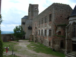Proslulý hrad nad Haškovým městem.
