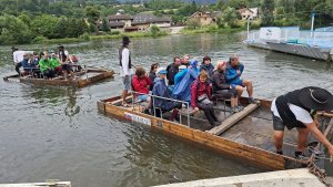 Plavba na plti strečnianskou úžinou