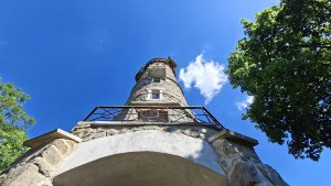 Krnov - Cvilín - zřícenina hradu Šelenburk - rozhledna Hanse Kudlicha - Úvalno