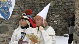 a naopak