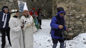 . Nejedla, nepila ...
(Vypravěčka:   Kruci, breč!)