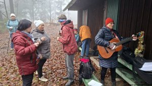 zdobení vánočního stromku...Vápenice - Křížek - Katovna - Sokolovna