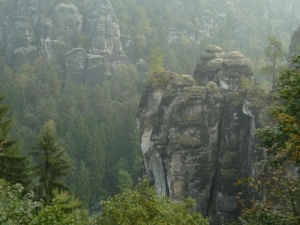 Ze zájezdu - České Švícarsko_Den 3._vedli Z.Daňková a F. Ondráček, foto V.Vidrmanová+S.Krejčí