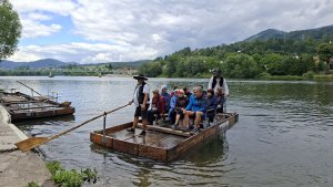 Plavba na plti strečnianskou úžinou