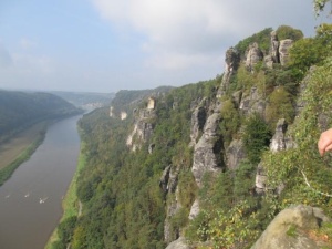 Ze zájezdu - České Švícarsko_Den 3._vedli Z.Daňková a F. Ondráček, foto V.Vidrmanová+S.Krejčí