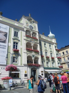 Město Gmunden a jezero Traunsee