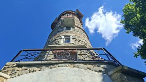 Krnov - Cvilín - zřícenina hradu Šelenburk - rozhledna Hanse Kudlicha - Úvalno